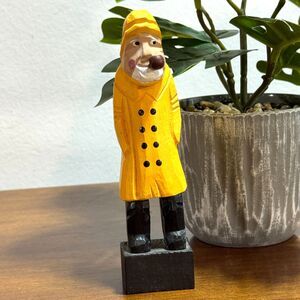 Ship Captain Fisherman Sailor Mariner Nautical Figurine Hand Carved Wood 6"